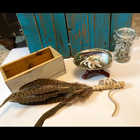 Wooden base - Picture 3 of 3